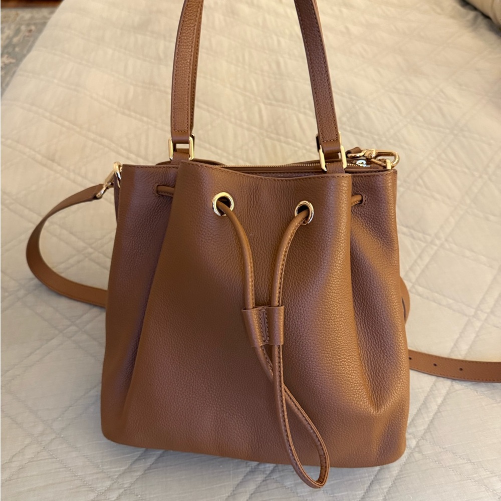 Italian Leather Triple Compartment Bucket Bag in Cognac - Picture 6 of 10